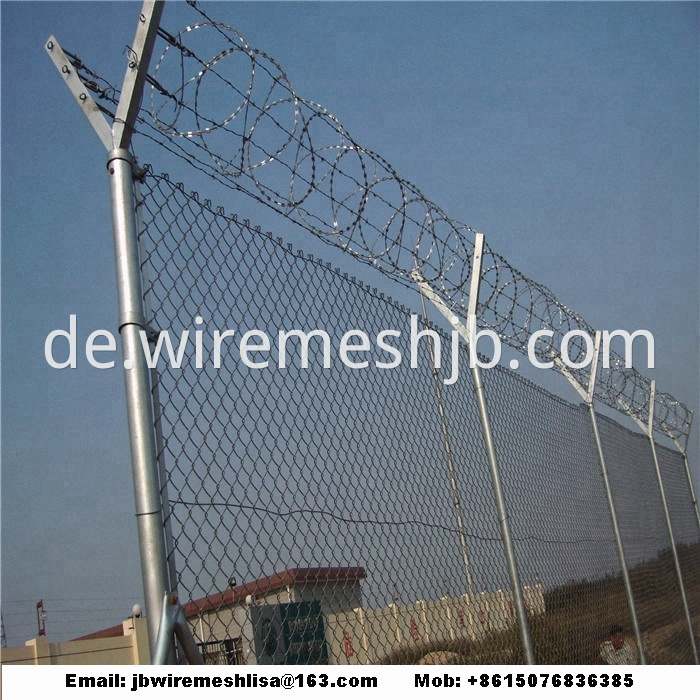 Galvanized And PVC Coated Chain Link Fence